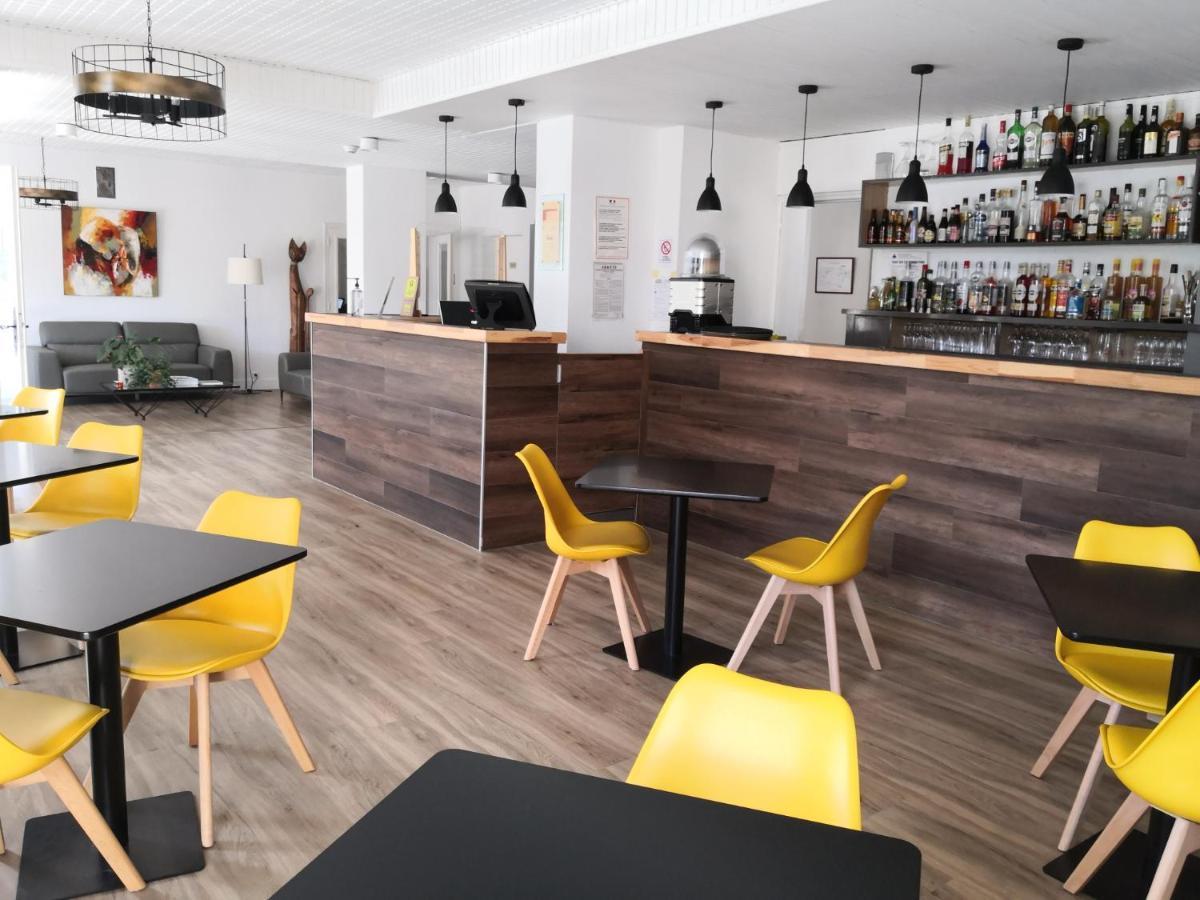 Logis Hotel-Restaurant Le Tanargue Valgorge エクステリア 写真